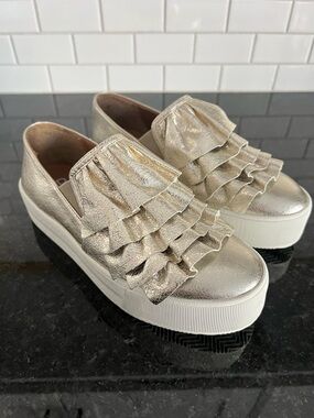 Bp brand gold platform shoes